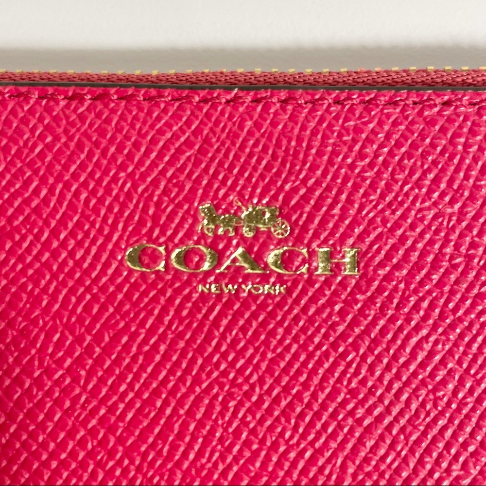 NWT Coach Wristlet | Pink Crossgrain Leather Zip - Picture 4 of 11